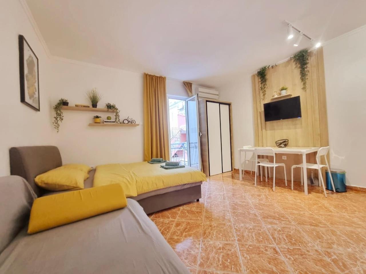 רפאלוביץ' Studio Apartman Na Plazi מראה חיצוני תמונה
