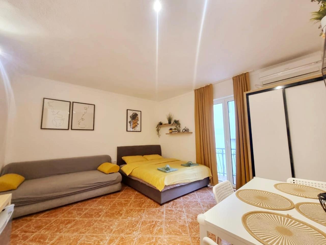 רפאלוביץ' Studio Apartman Na Plazi מראה חיצוני תמונה