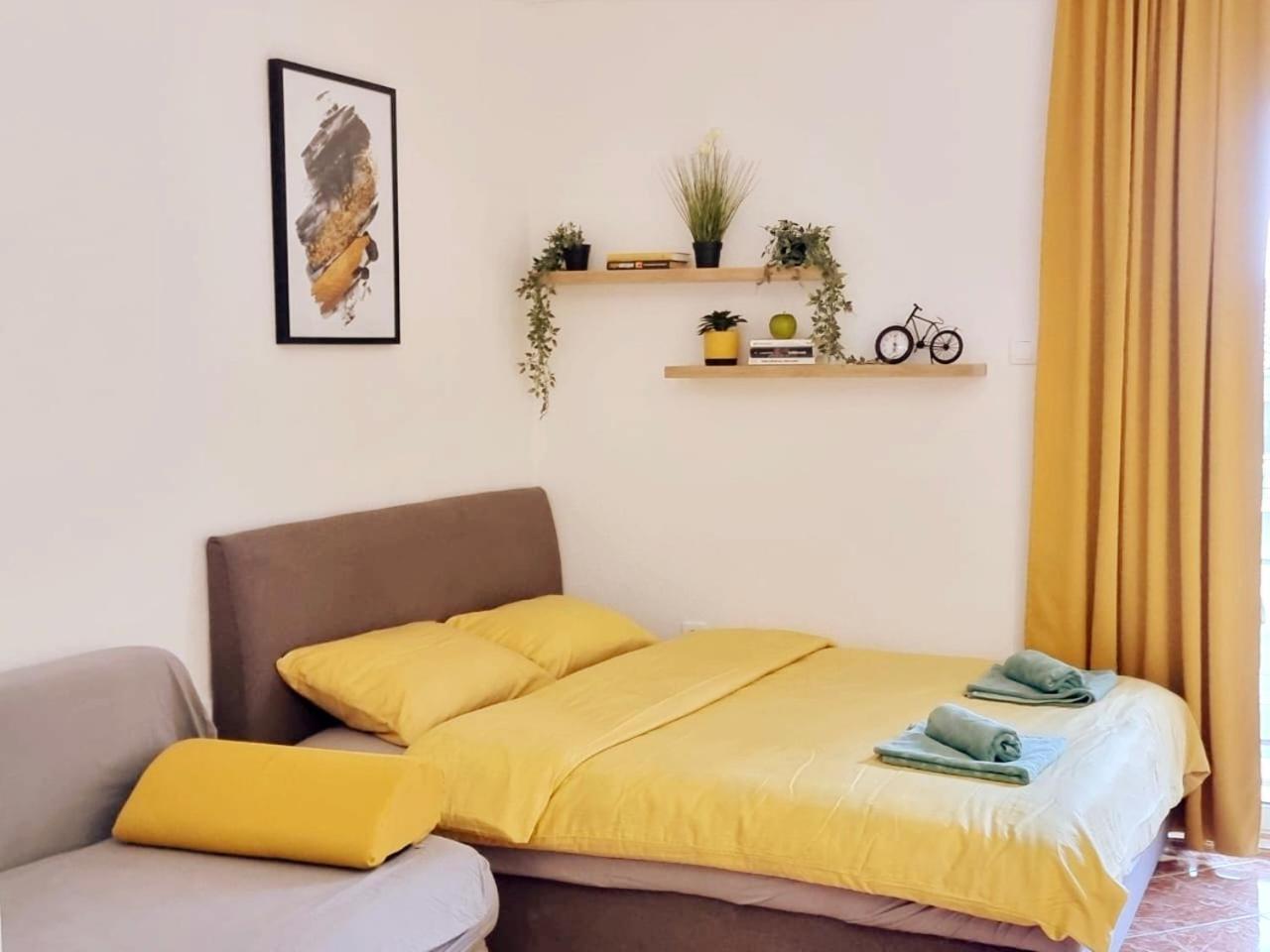 רפאלוביץ' Studio Apartman Na Plazi מראה חיצוני תמונה