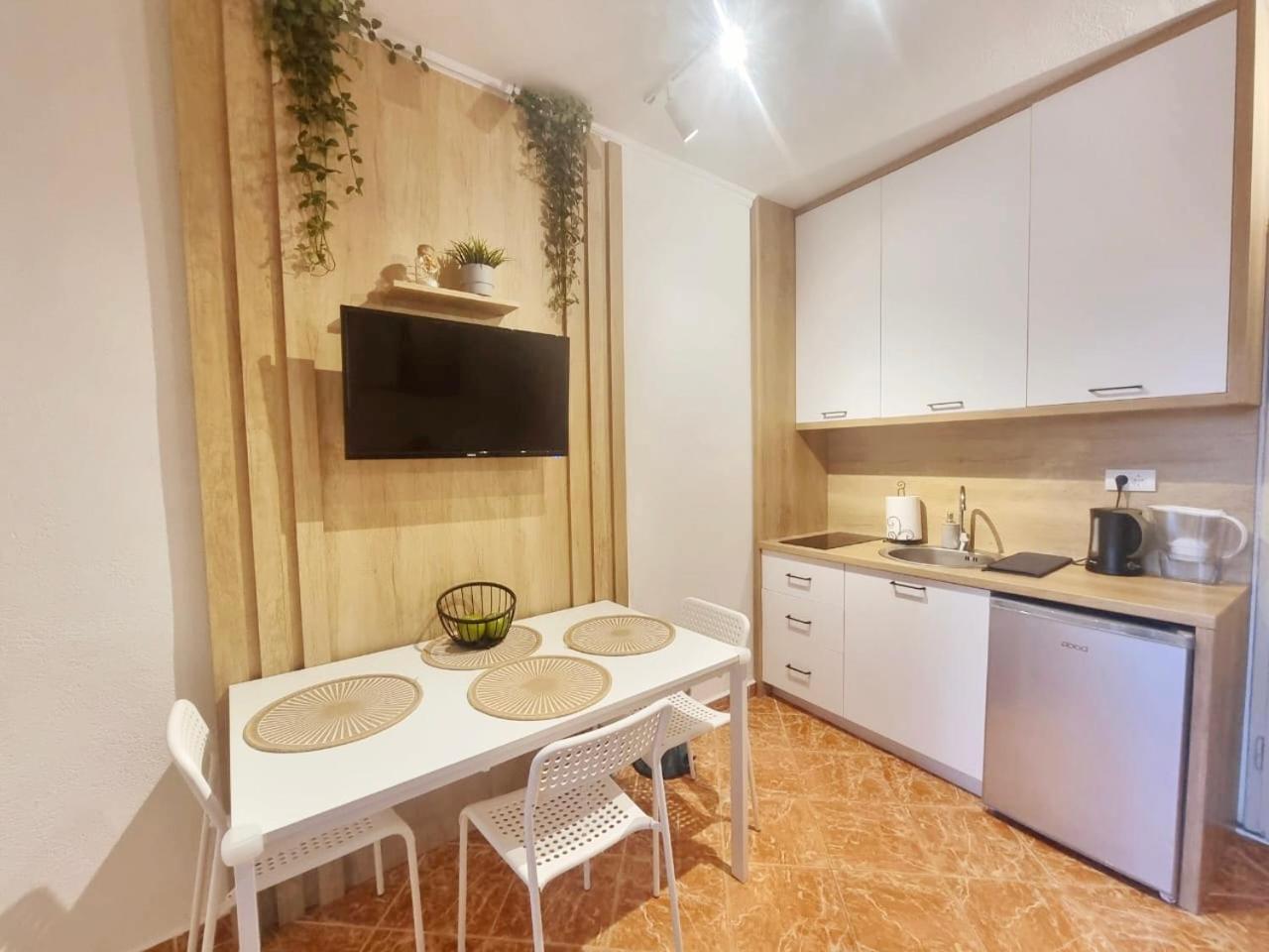 רפאלוביץ' Studio Apartman Na Plazi מראה חיצוני תמונה